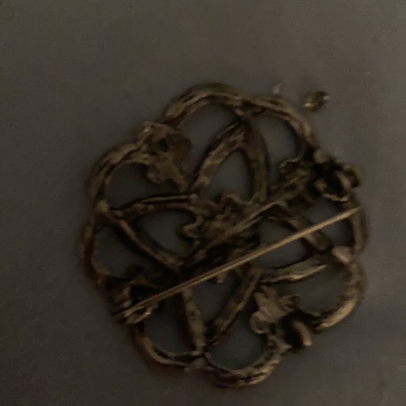 Brooch - Picture 2 of 2